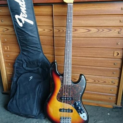 取引中 ぶ fender フェンダー jazz bass ベース 楽器