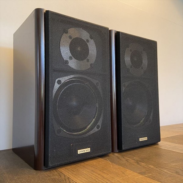 動作品 ONKYO D-200 Liverpool スピーカー 2ウェイ 2スピーカー バスレフ方式 ブックシェルフ型 防磁タイプ ペア オーディオ 手渡歓迎 