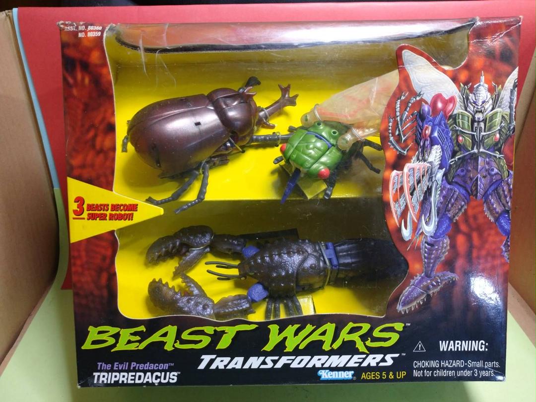 ひと味違う激レア未開封品!トランスフォーマービーストウォーズ海外版トリプルダクス
