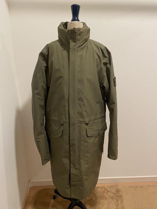 ストーンアイランド TANK SHIELD GHOST PIECE 23万