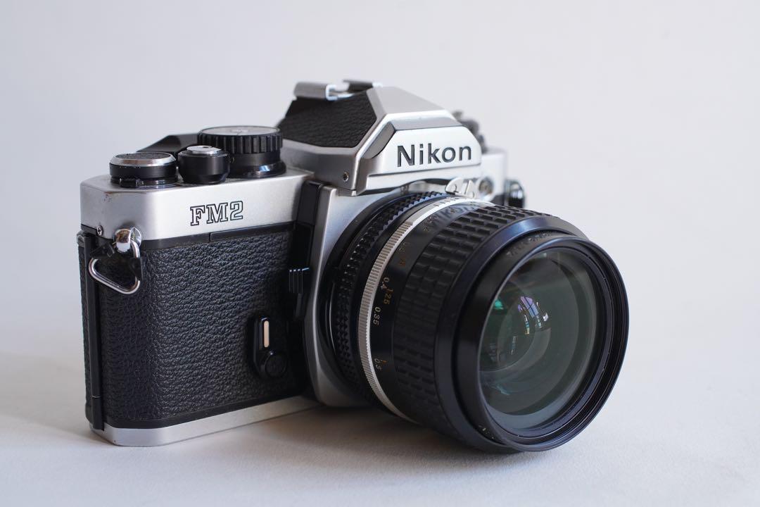 Reiさま　ニコンFM2 ニッコール35mm レンズ付き